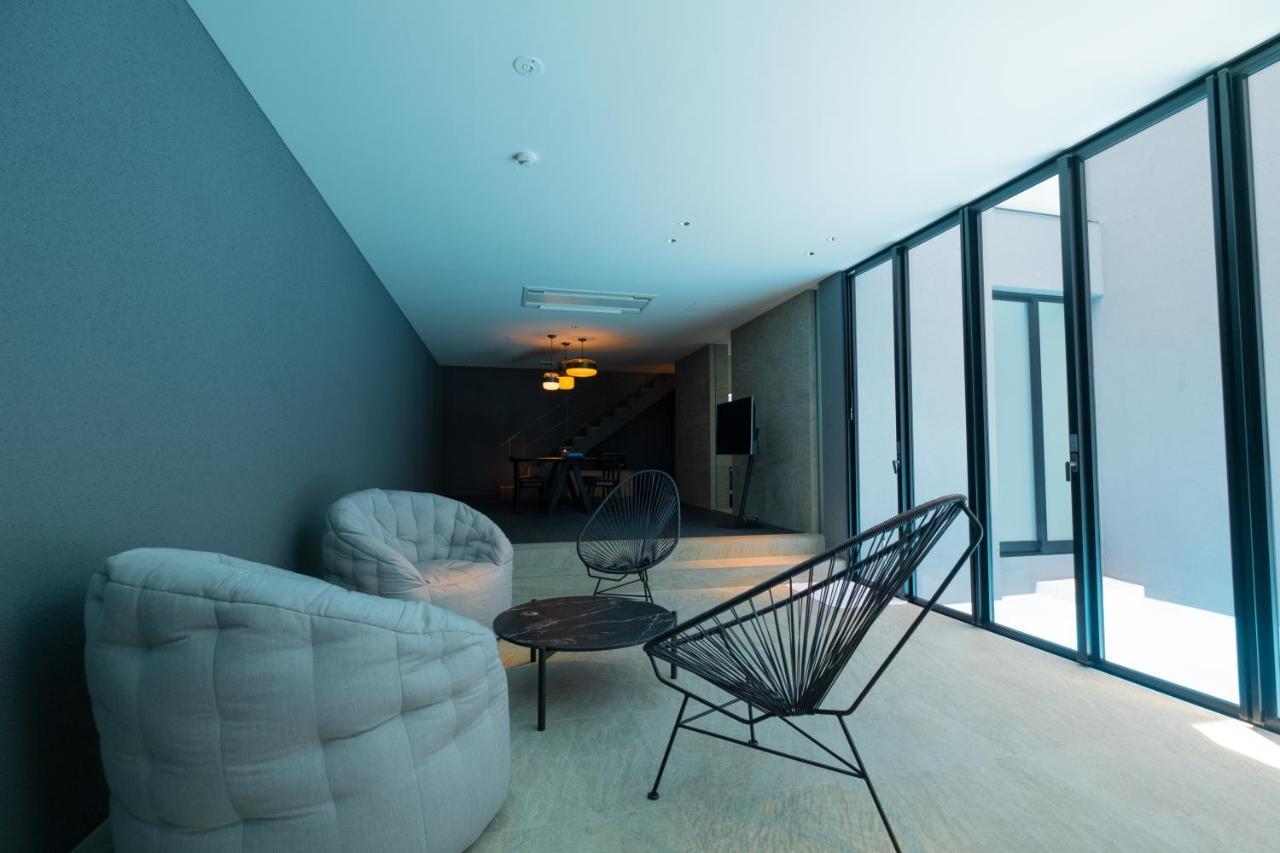Villa Speciale Мотобу Екстер'єр фото